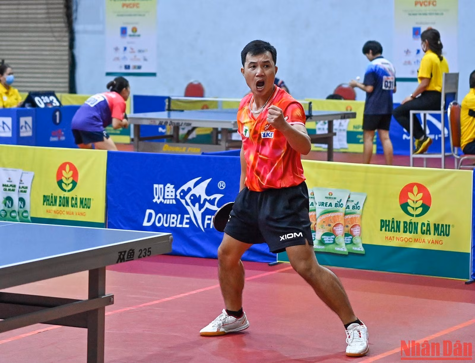 Luôn tự kích động bản thân để tạo cảm giác hưng phấn sau mỗi pha bóng ghi điểm, vận động viên Vũ Đức Tuấn đã tạo ấn tượng khó quên với người hâm mộ tại nhà thi đấu trong những ngày qua.