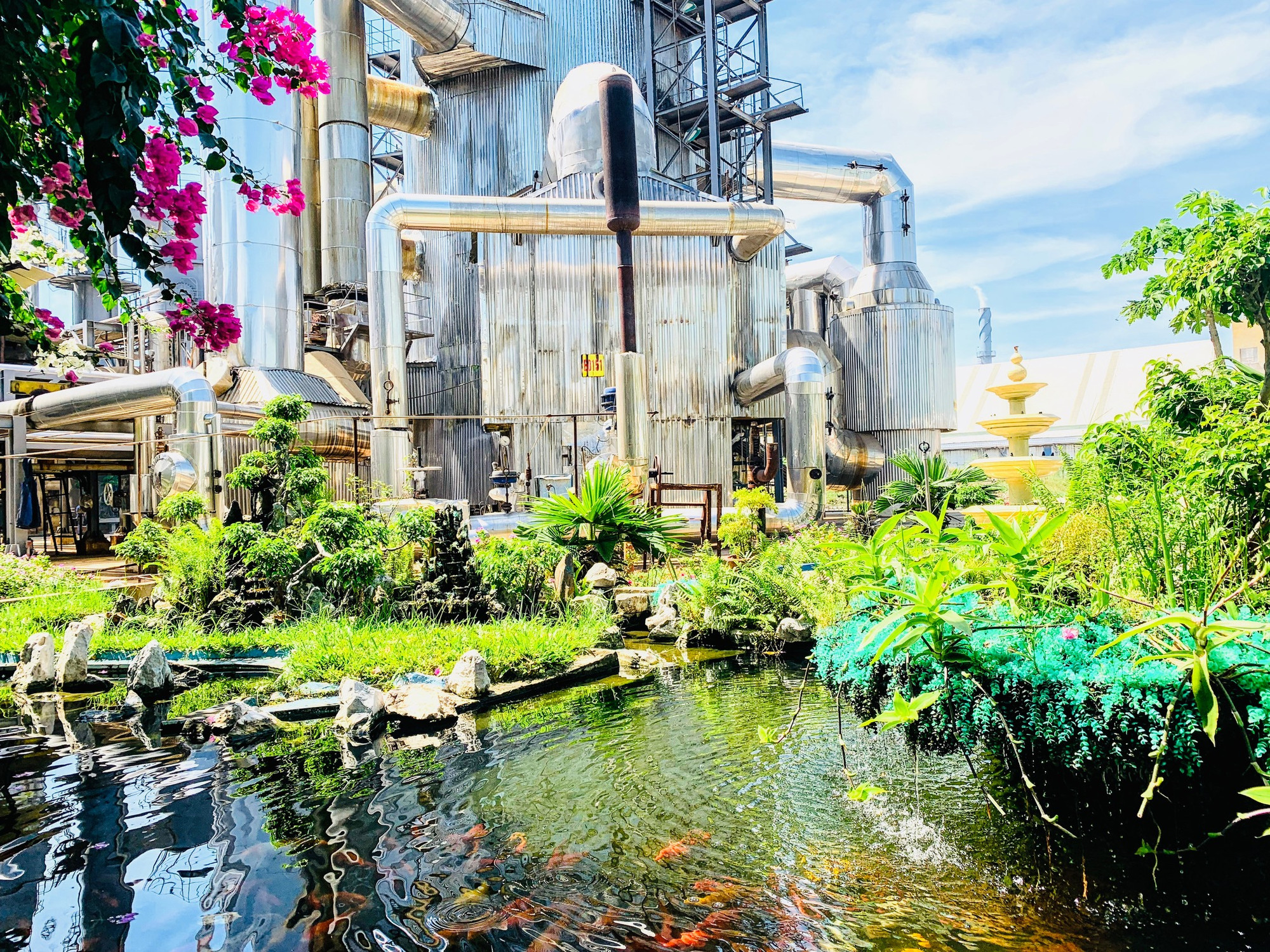 Nhà máy sản xuất Acid sulfuric của Công ty cổ phần DAP Vinachem Đình Vũ (Hải Phòng) ngày càng xanh hóa, thân thiện môi trường. Nhà máy sản xuất Acid sulfuric của Công ty cổ phần DAP Vinachem Đình Vũ (Hải Phòng) ngày càng xanh hóa, thân thiện môi trường.