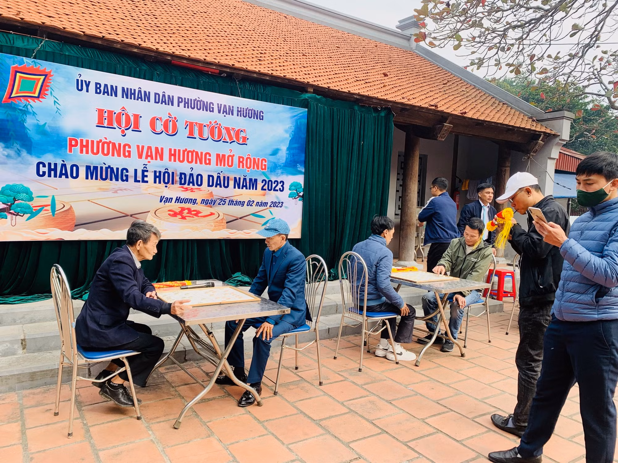 Trong lễ hội có nhiều hoạt động phong phú, hấp dẫn người dân và du khách.