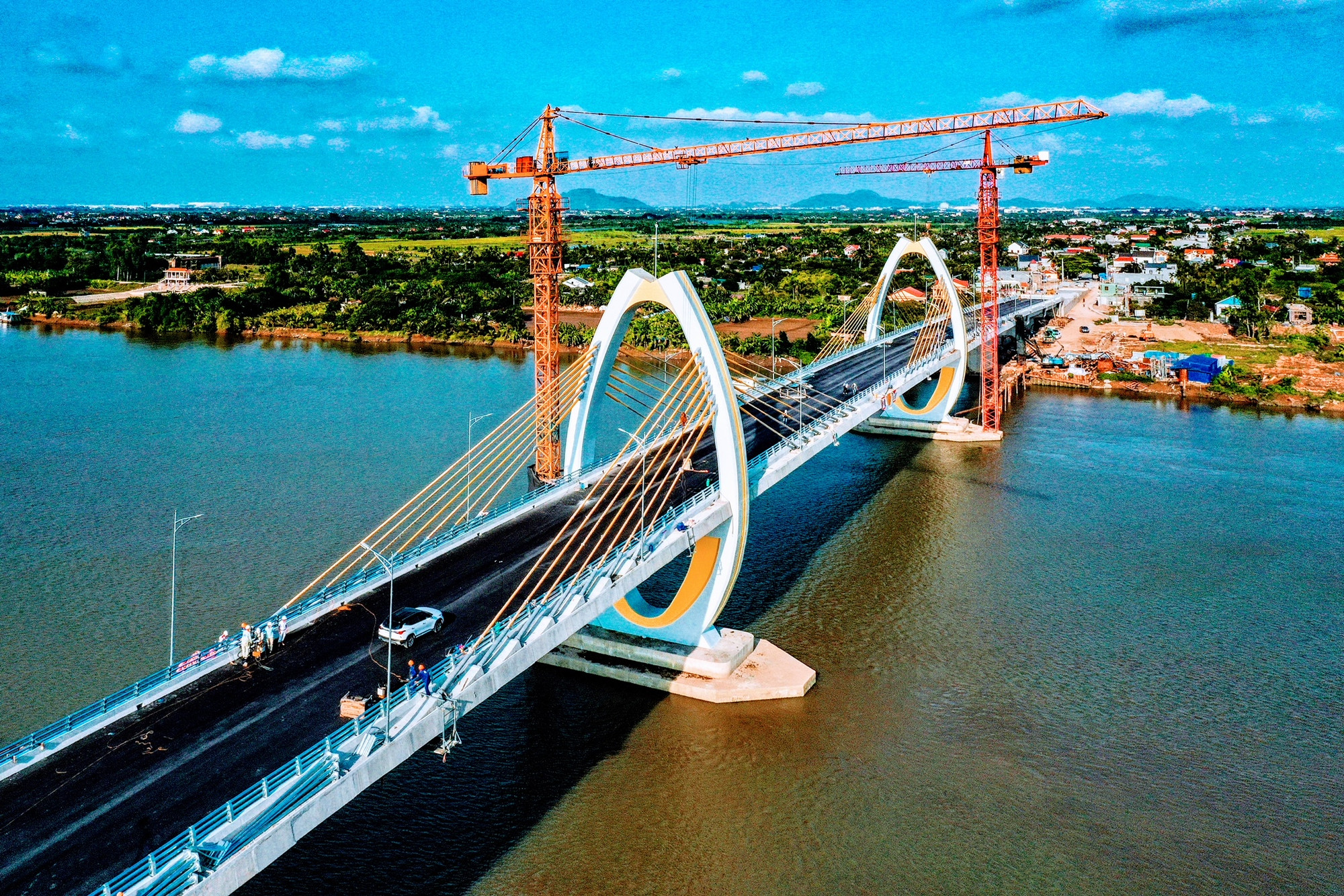 Cầu Quang Thanh hoàn thành đã tạo kết nối giữa huyện An Lão (Hải Phòng) với huyện Thanh Hà (Hải Dương).