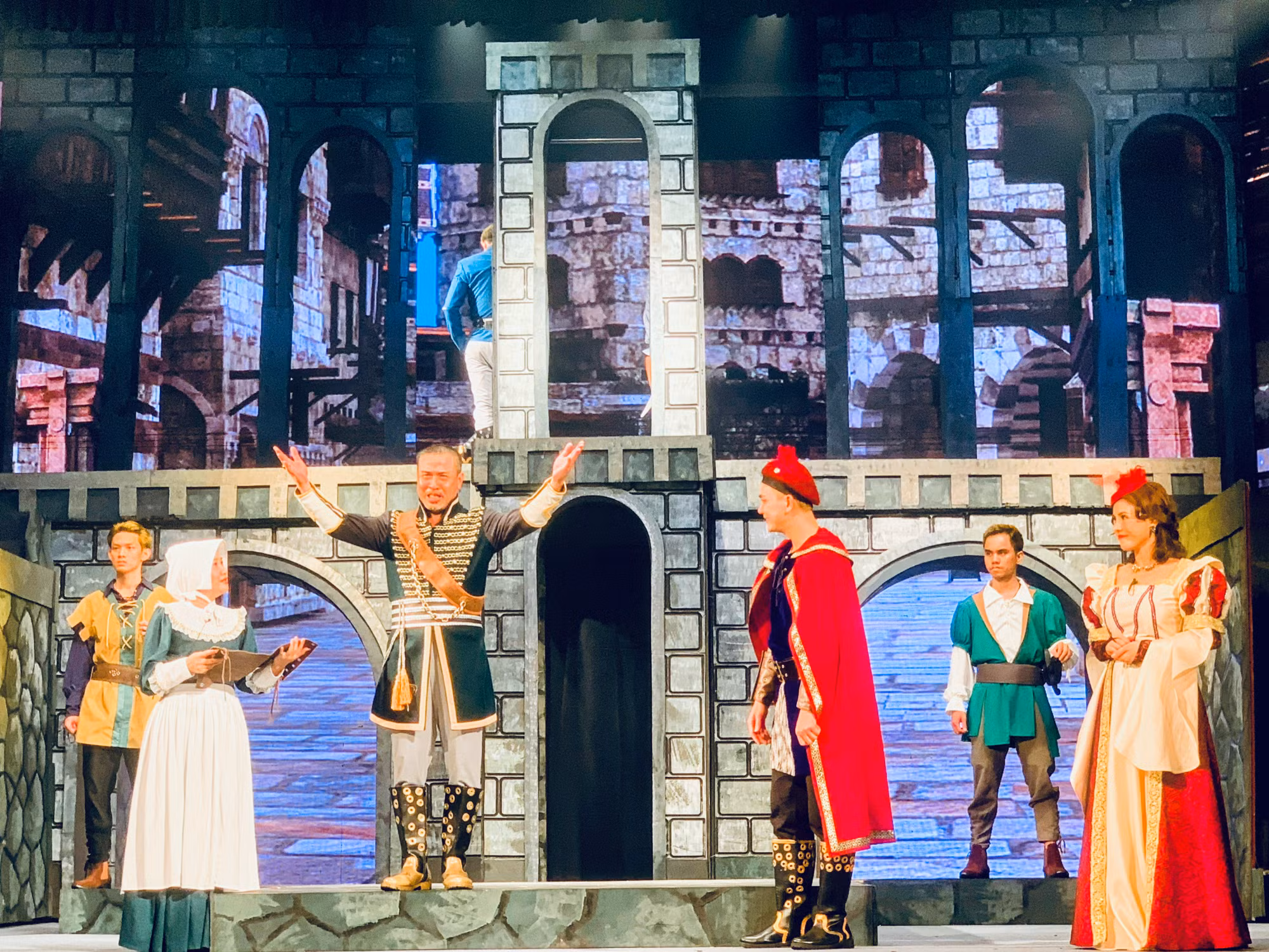 Các vở diễn đã góp phần làm phong phú đời sống tinh thần của người dân.