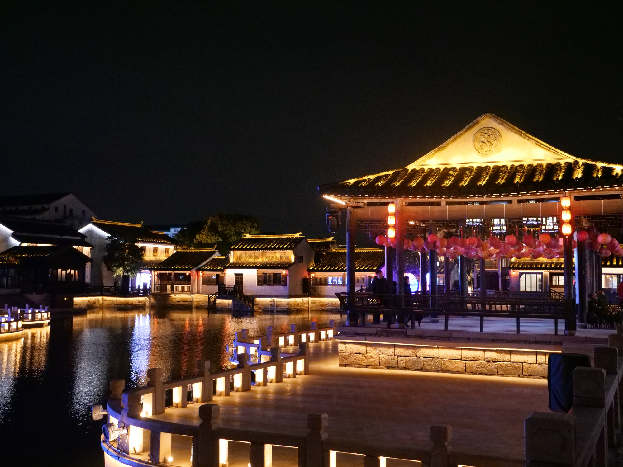 Cổ trấn Đãng Khẩu mang đậm đặc trưng của vùng Giang Nam sông nước. (Ảnh: HỮU HƯNG)