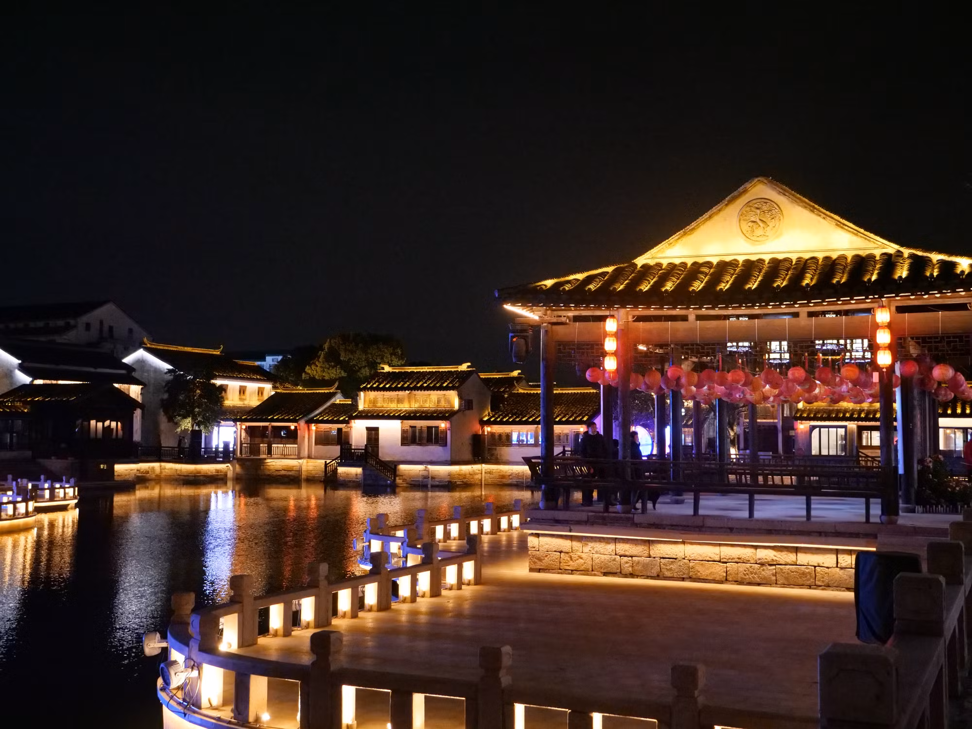 Cổ trấn Đãng Khẩu mang đậm đặc trưng của vùng Giang Nam sông nước. (Ảnh: HỮU HƯNG)