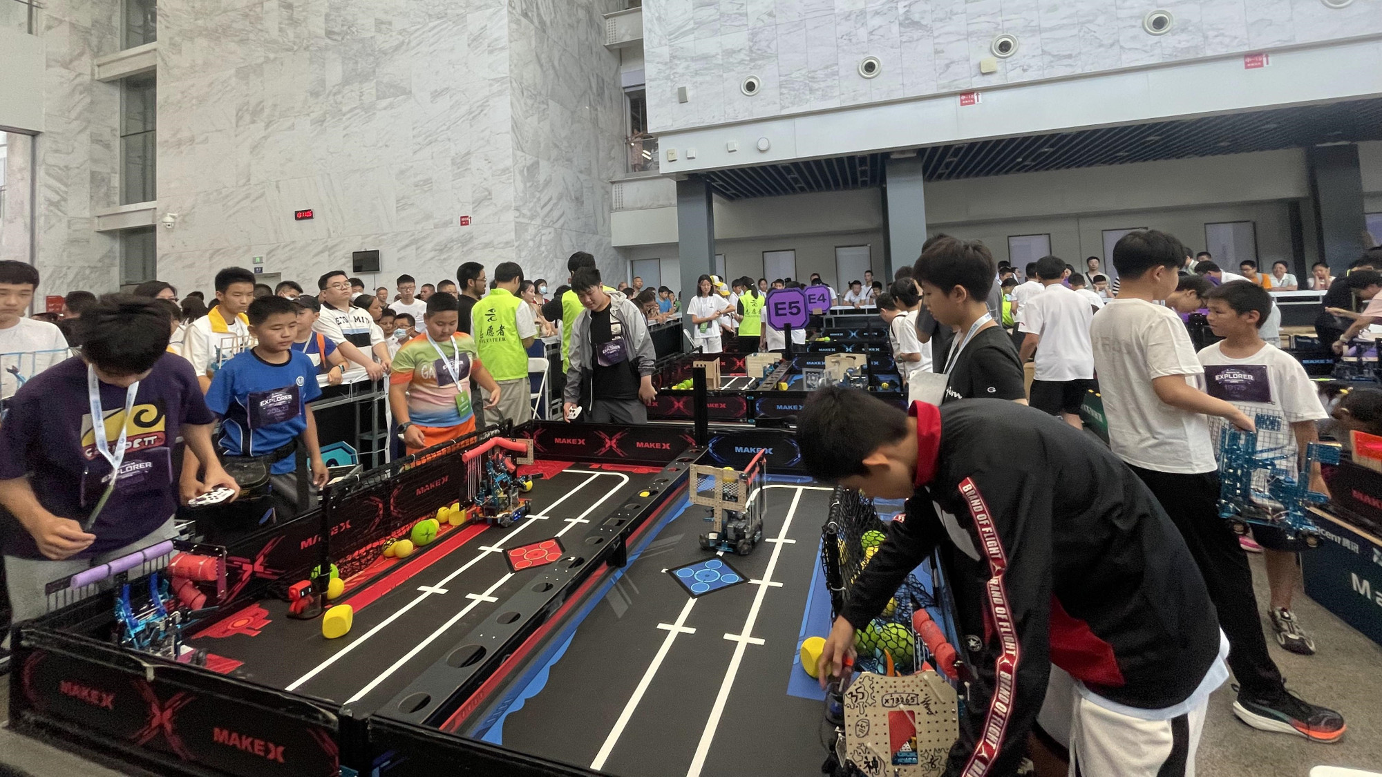 Cuộc thi giúp cho giới trẻ yêu thích và am hiểu hơn về robot. (Ảnh: HỮU HƯNG)