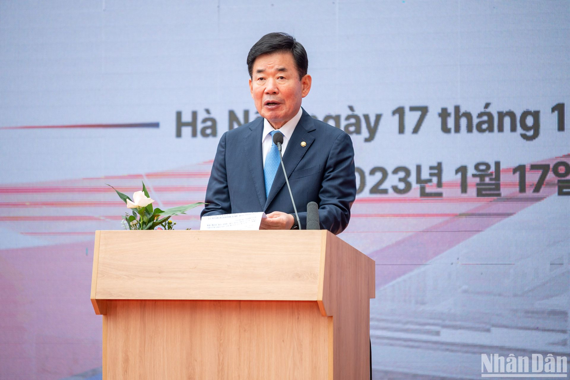 Chủ tịch Quốc hội Hàn Quốc Kim Jin-pyo phát biểu tại lễ khánh thành.