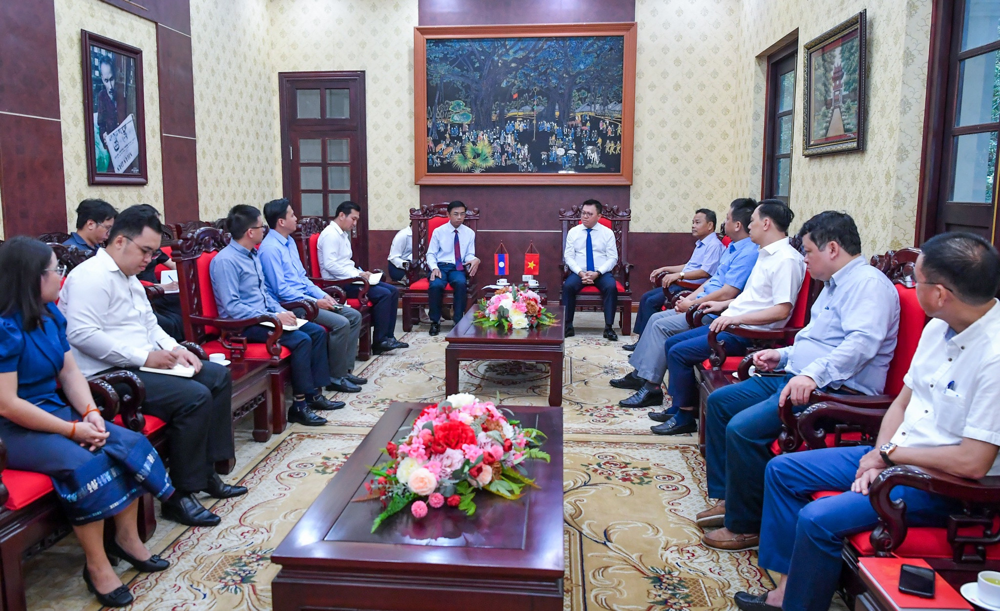 Quang cảnh buổi tiếp. (Ảnh: THÀNH ĐẠT)