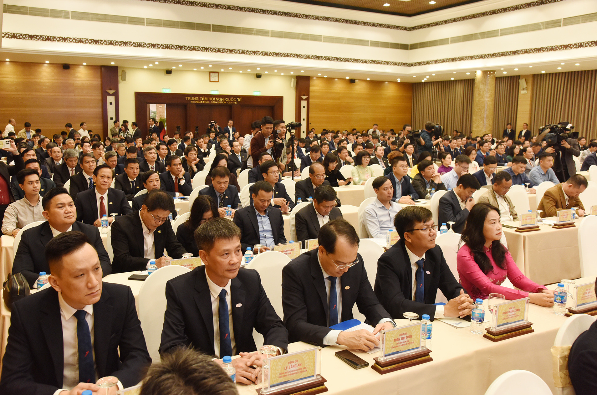 Các đại biểu tham dự hội Hội nghị.