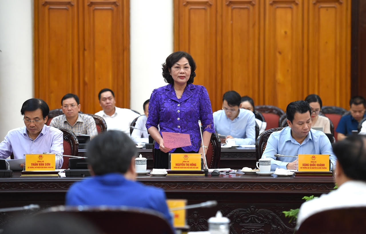 Thống đốc Ngân hàng Nhà nước Việt Nam Nguyễn Thị Hồng phát biểu.