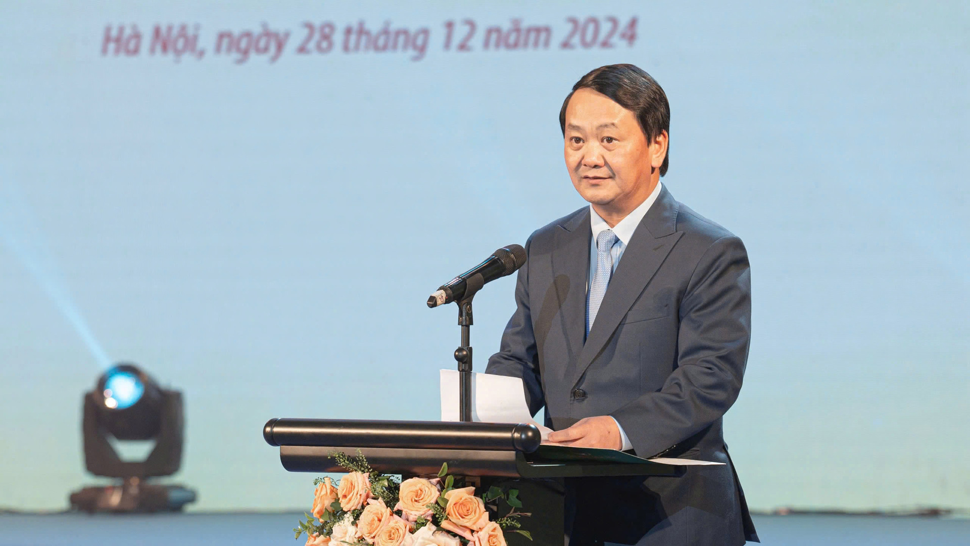 Bộ trưởng, Chủ nhiệm Ủy ban Dân tộc Hầu A Lềnh phát biểu khai mạc Lễ tuyên dương.