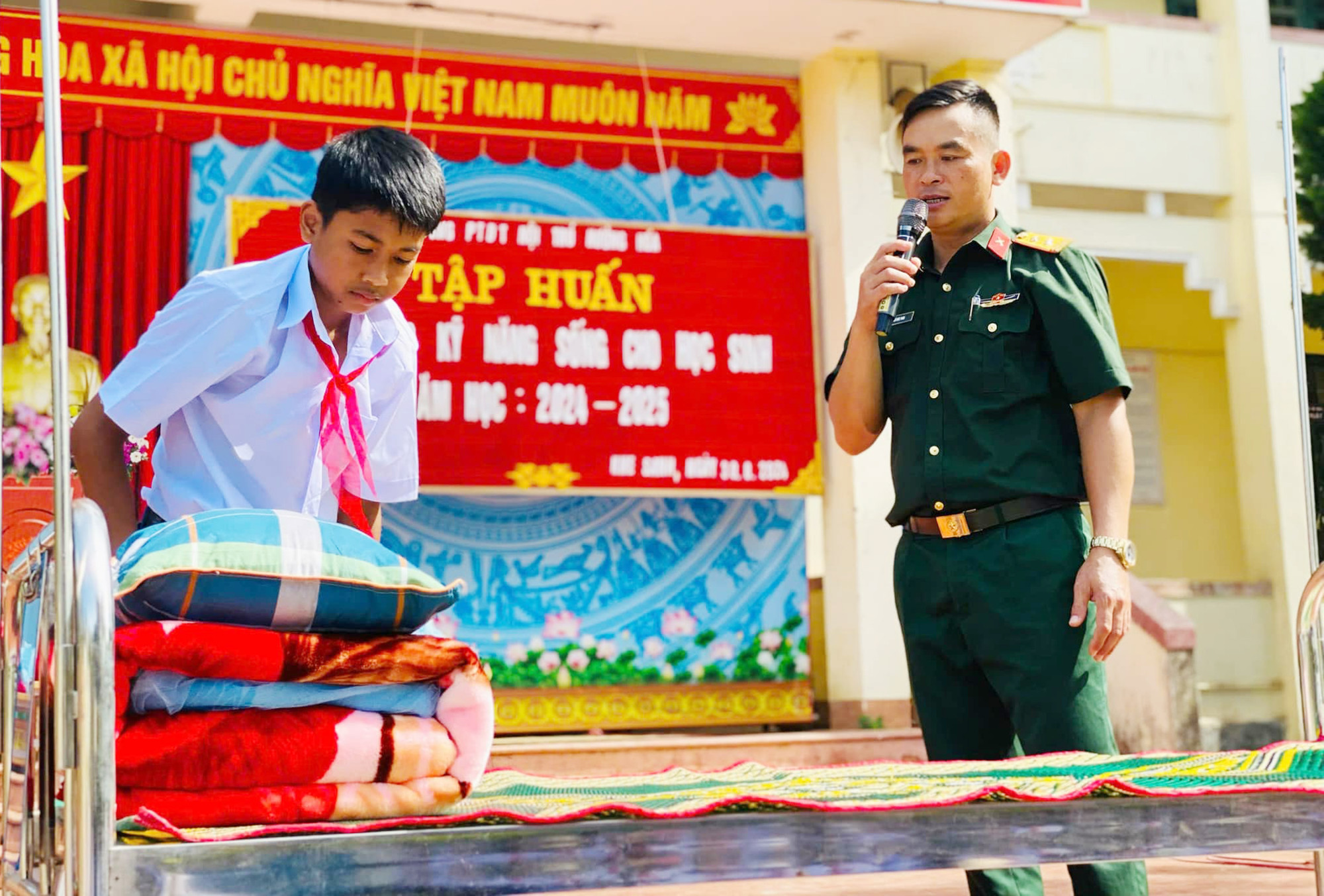 Quảng Trị quan tâm định hướng, dạy kỹ năng sống cho học sinh các trường dân tộc nội trú, dân tộc bán trú.