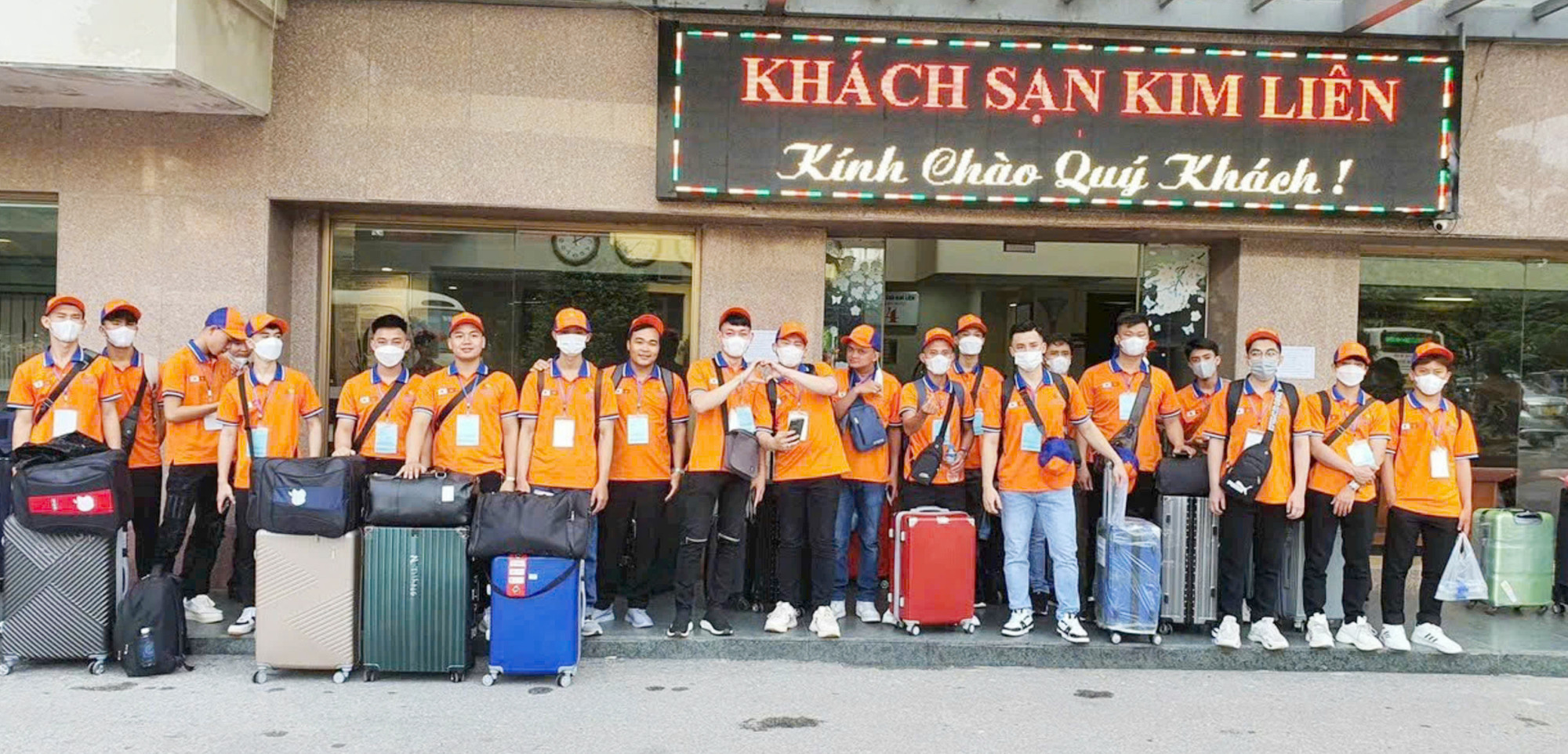 Người lao động Quảng Trị trước khi bay đi nước ngoài làm việc. Người lao động Quảng Trị trước khi bay đi nước ngoài làm việc.