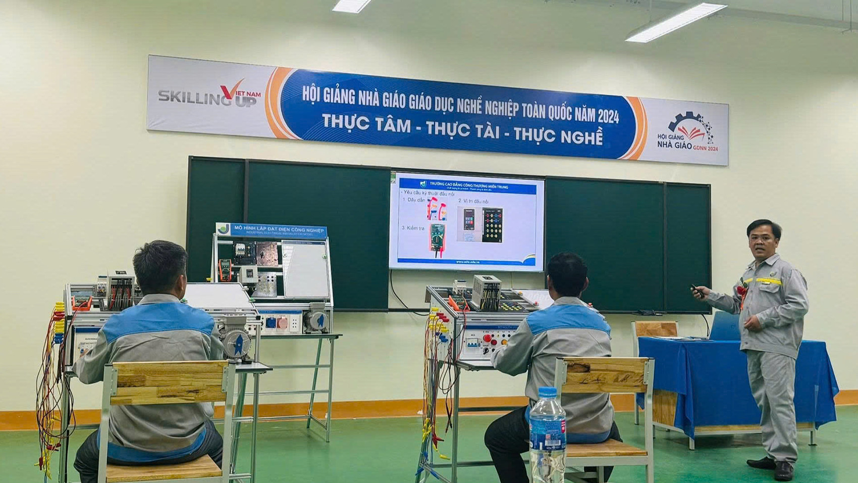 Phòng trình giảng trong Hội giảng Nhà giáo giáo dục nghề nghiệp 2024.