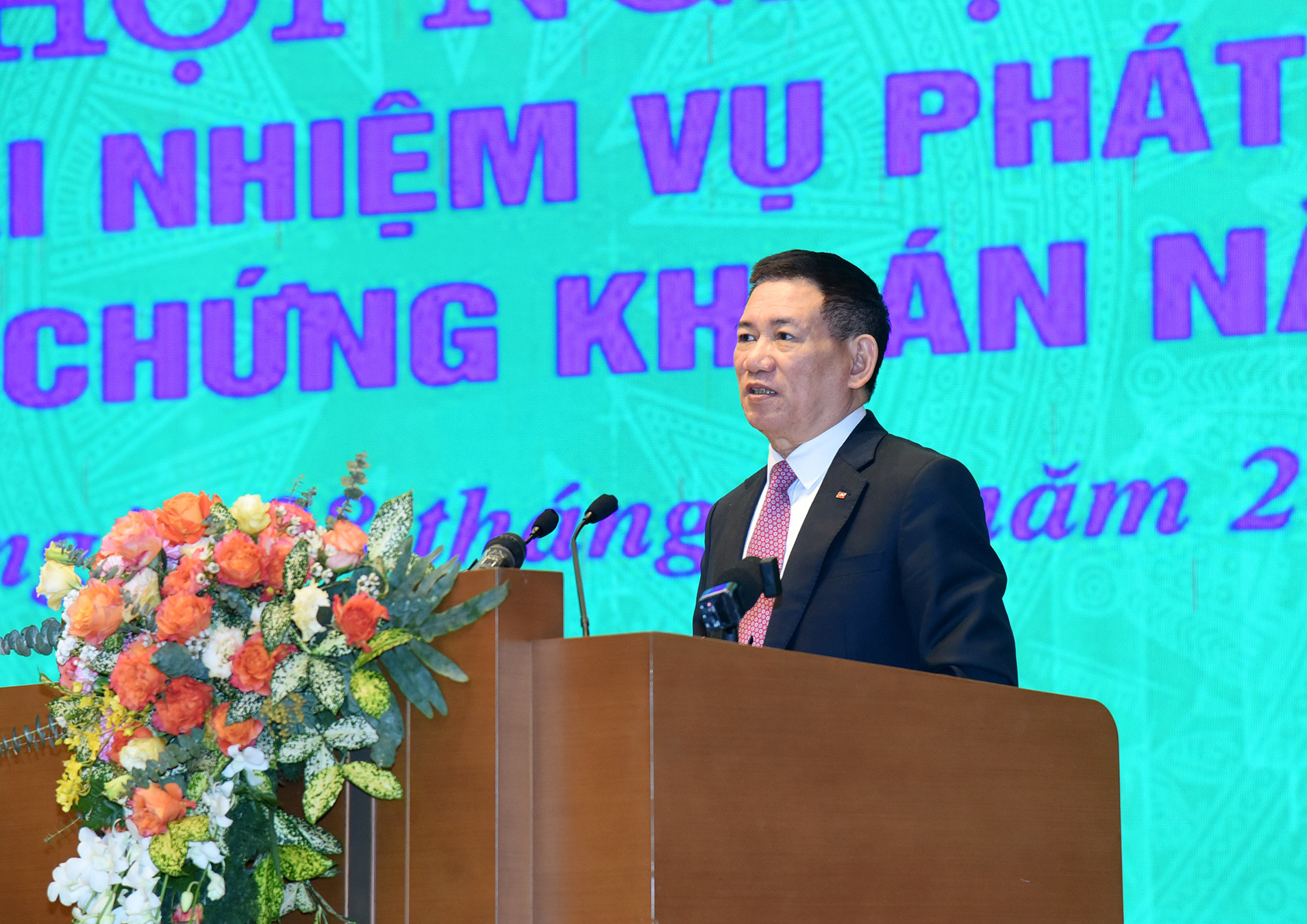 Bộ trưởng Tài chính Hồ Đức Phớc phát biểu tại Hội nghị.