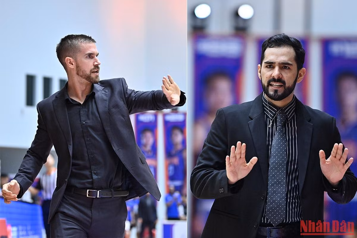 Phong cách chỉ đạo trái ngược của hai huấn luyện viên trong trận đấu. Trong khi huấn luyện viên Matt Van Pelt liên tục chỉ đạo các học trò thi đấu áp sát, đẩy nhanh tốc độ trận đấu thì huấn luyện viên Eric Weissling lại yêu cầu các cầu thủ thi đấu chậm lại, chắt chiu từng cơ hội ghi điểm.