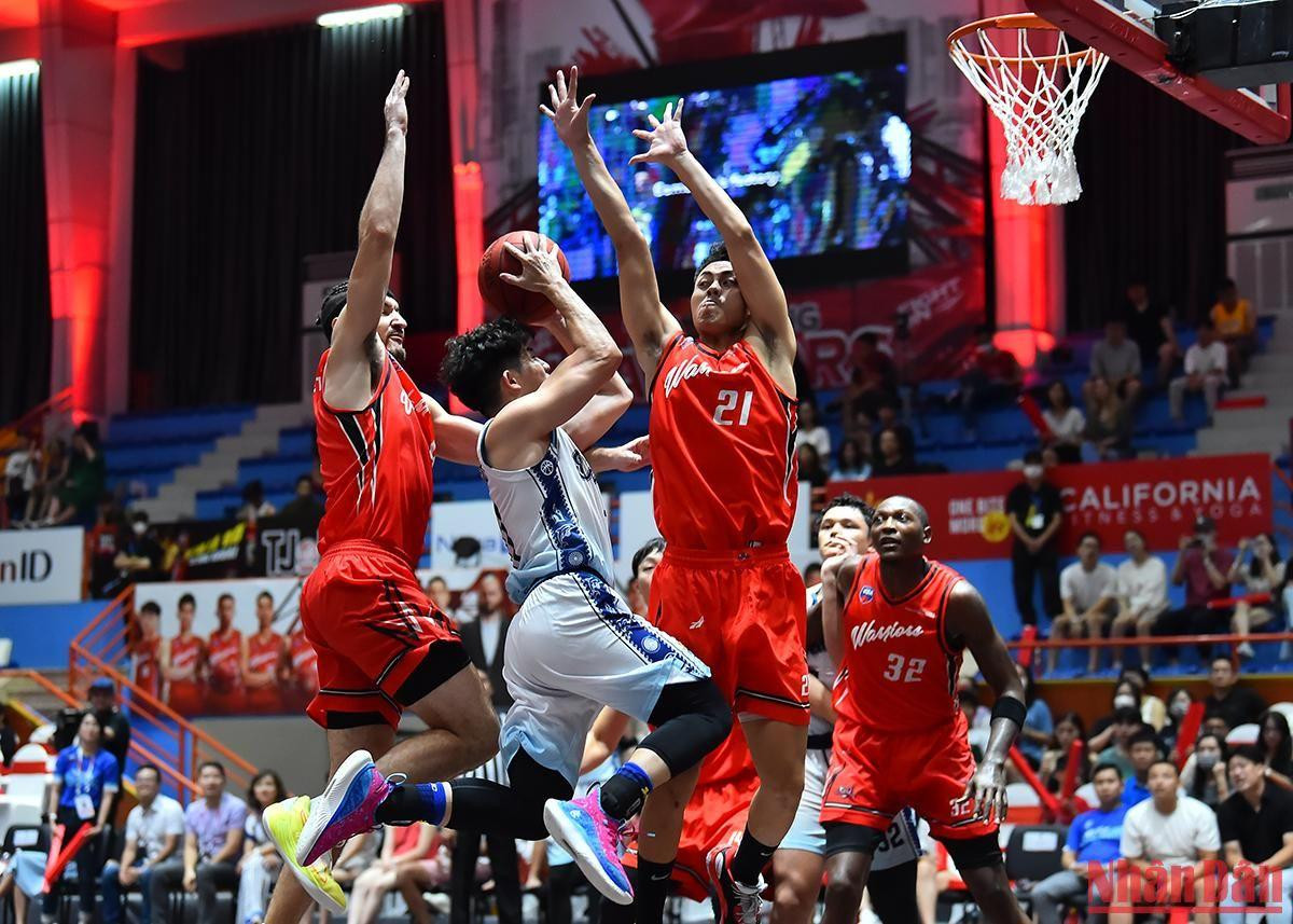 Ngoài ra, ở mặt trận phòng ngự, huấn luyện viên Predrag Lukic cũng có những phương án để hạn chế sự nguy hiểm trong các tình huống tấn công của đội khách.