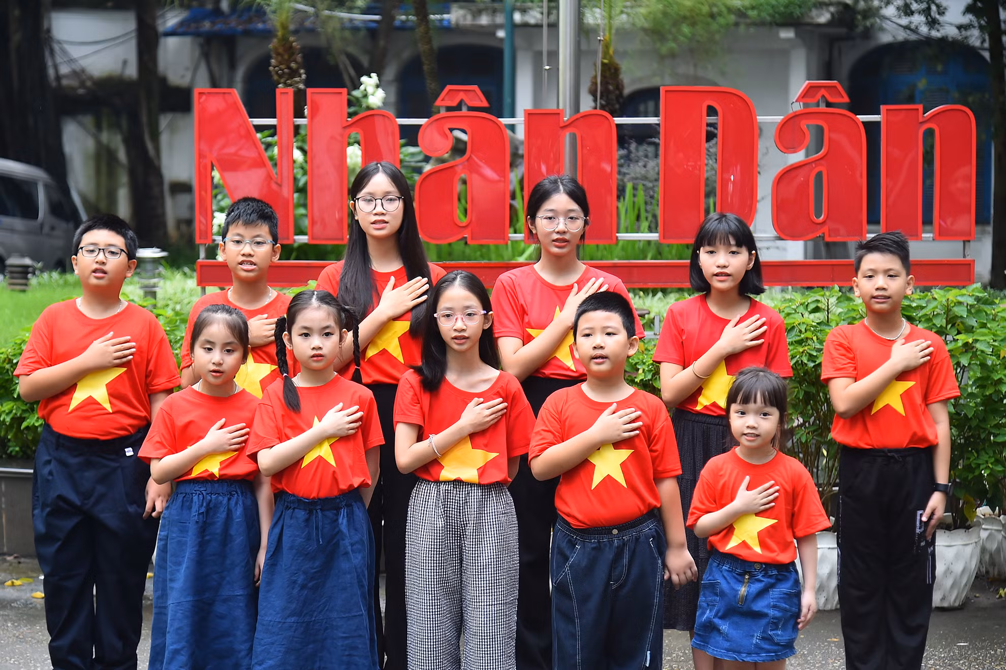 Triển lãm ảnh "Tổng Bí thư Nguyễn Phú Trọng" mở cửa đón khách tại Trụ sở Bộ Biên tập Báo Nhân Dân (71 Hàng Trống, Hoàn Kiếm, Hà Nội) đến hết ngày 25/8/2024. Triển lãm ảnh "Tổng Bí thư Nguyễn Phú Trọng" mở cửa đón khách tại Trụ sở Bộ Biên tập Báo Nhân Dân (71 Hàng Trống, Hoàn Kiếm, Hà Nội) đến hết ngày 25/8/2024.