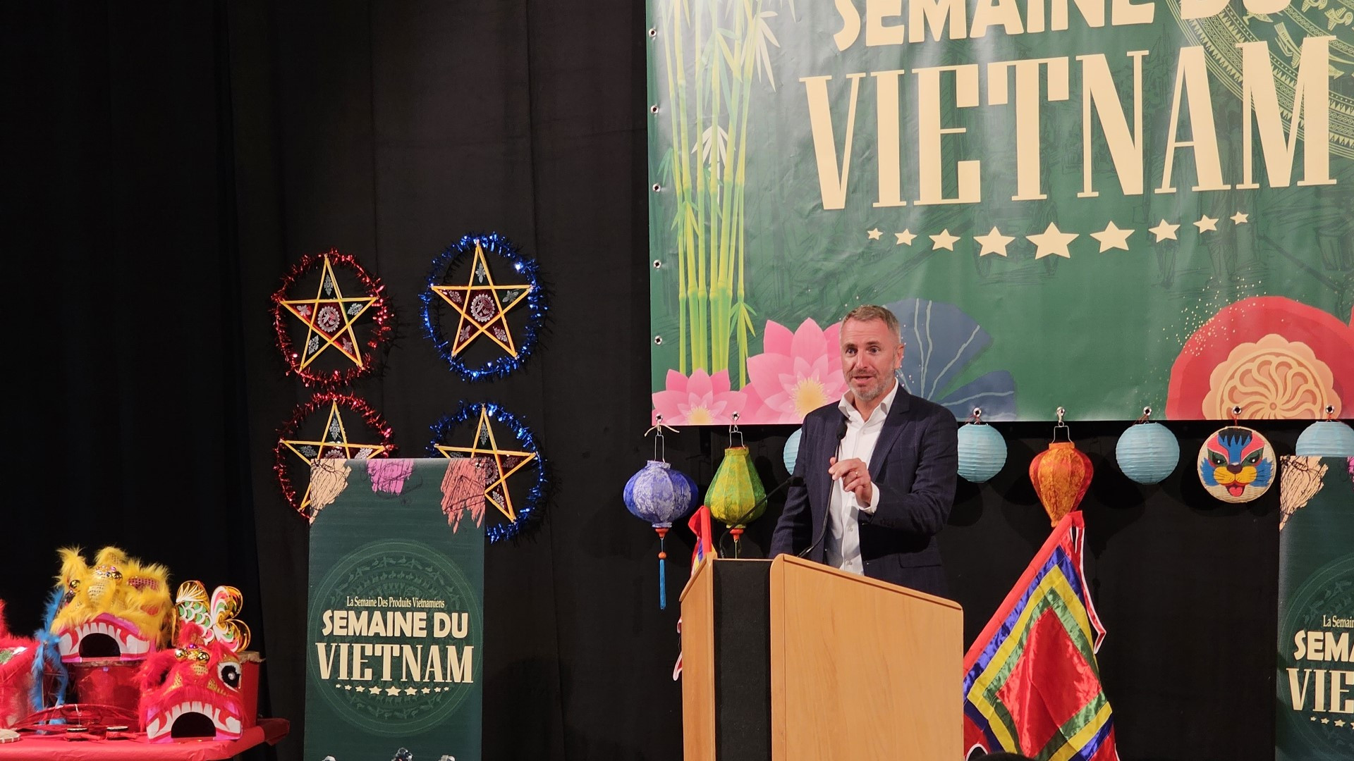 Ông Benoit Monfort, Giám đốc điều hành siêu thị Super U tại thành phố Noisiel.