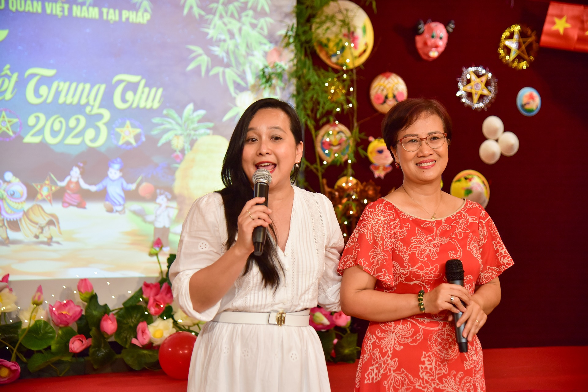 [Ảnh] Đêm hội Trăng rằm đầm ấm tại Pháp ảnh 7