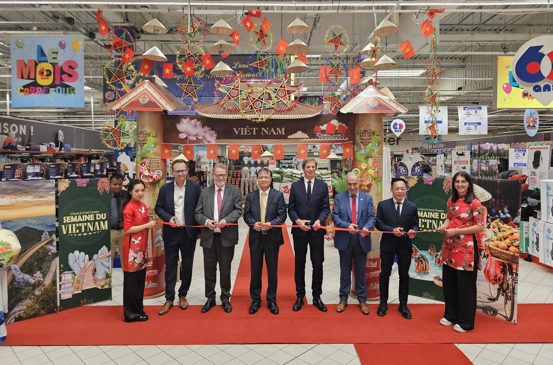 [Ảnh] Tuần hàng Việt Nam mang Tết Trung thu tới người tiêu dùng Pháp ảnh 2