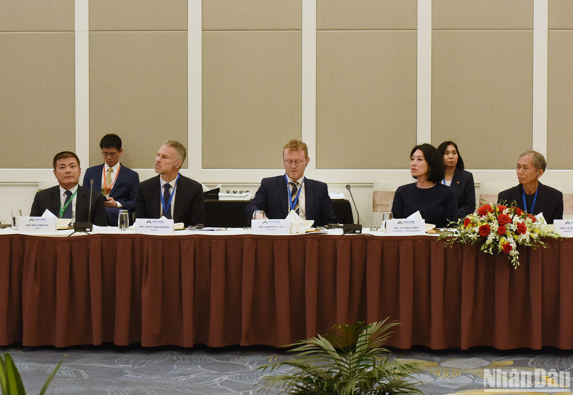 Lãnh đạo doanh nghiệp ASEAN và các đối tác tham dự Tọa đàm.