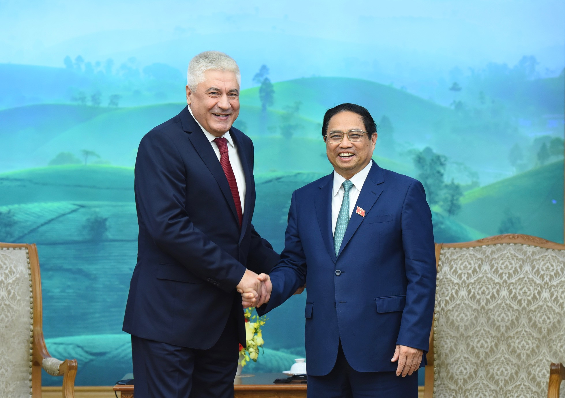 Thủ tướng Phạm Minh Chính đón Đại tướng Kolokoltsev Vladimir Alexandrovich, Bộ trưởng Nội vụ Liên bang Nga. Thủ tướng Phạm Minh Chính đón Đại tướng Kolokoltsev Vladimir Alexandrovich, Bộ trưởng Nội vụ Liên bang Nga.