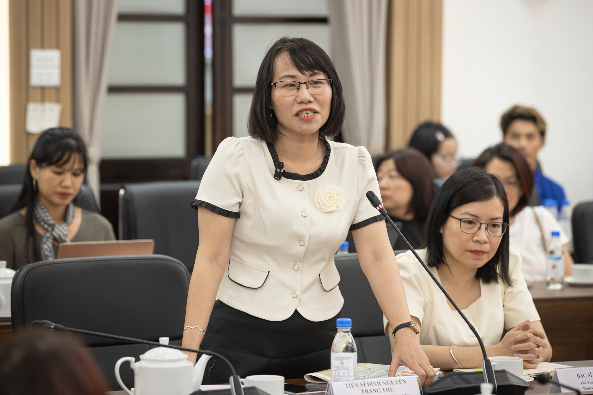 Tiến sĩ Đinh Nguyễn Trang Thu, Giảng viên chính, Phó trưởng Khoa, Khoa Giáo dục đặc biệt, Trường đại học Sư phạm Hà Nội phát biểu tại tọa đàm. Ảnh: SƠN TÙNG