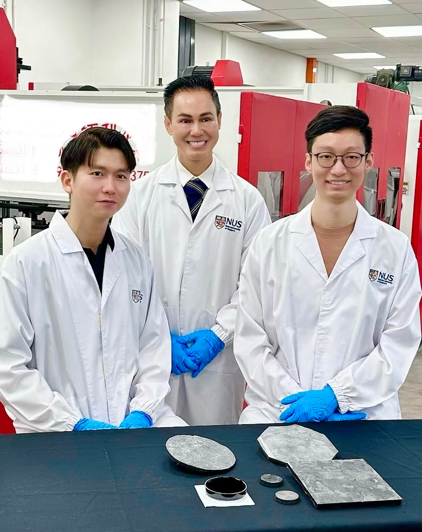 Nhóm các nhà khoa học và các loại aerogel cải tiến hấp thụ sóng điện từ, (Ảnh nhân vật cung cấp).