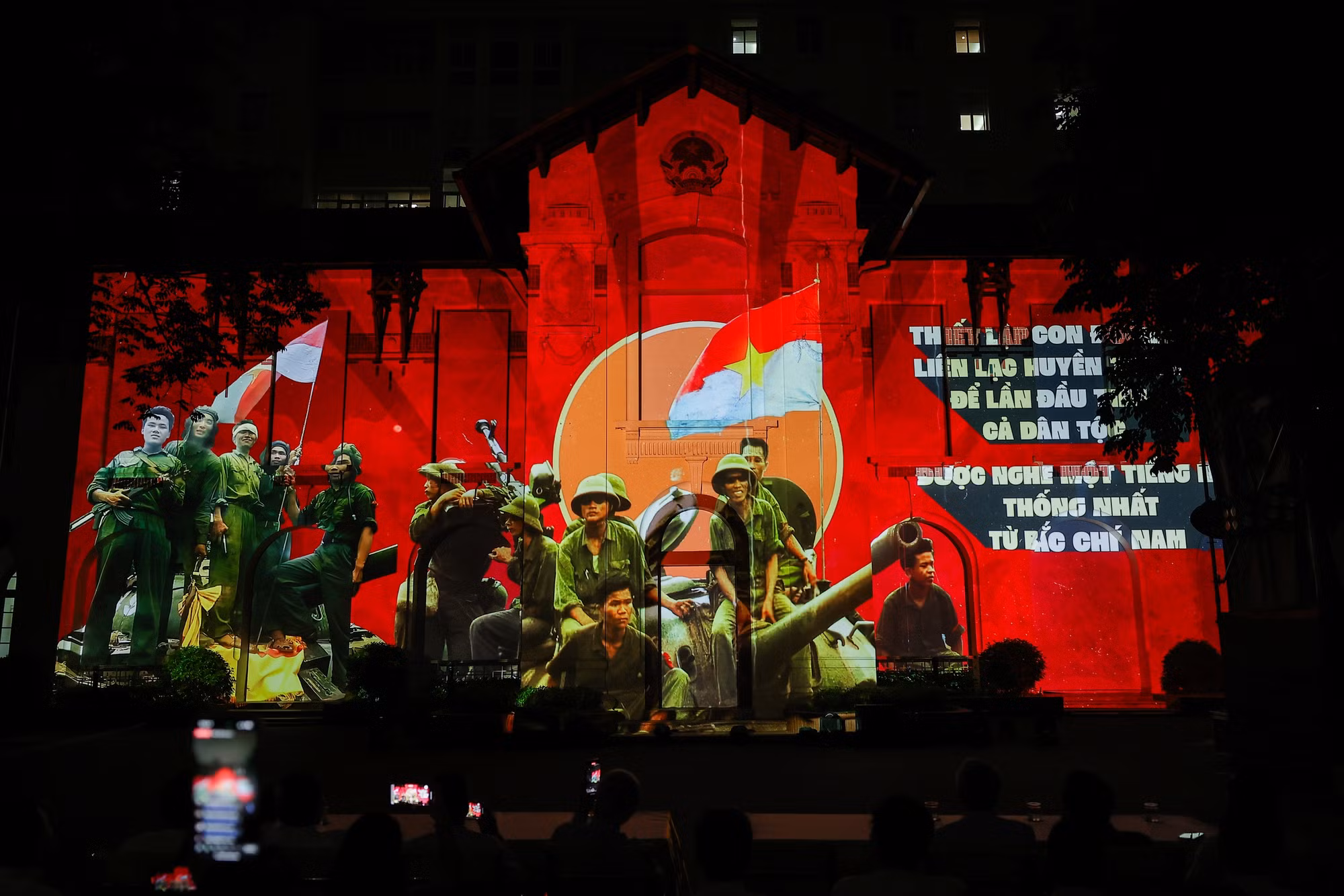 Theo đạo diễn Hoàng Công Cường: "Đây là lần đầu tiên một cơ quan Nhà nước sử dụng công nghệ 3D mapping để xâu chuỗi quá trình hình thành, phát triển của đơn vị mình. Tới đây, công nghệ này cũng có thể được ứng dụng để quảng bá di sản, văn hóa Việt Nam ra thế giới".