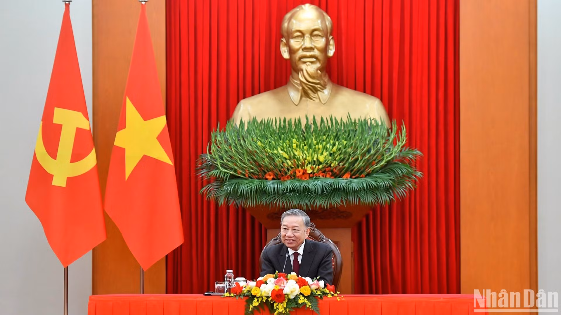 Tổng Bí thư Tô Lâm điện đàm với Tổng Thư ký Đảng Hành động Nhân dân, Thủ tướng Singapore Lawrence Wong.