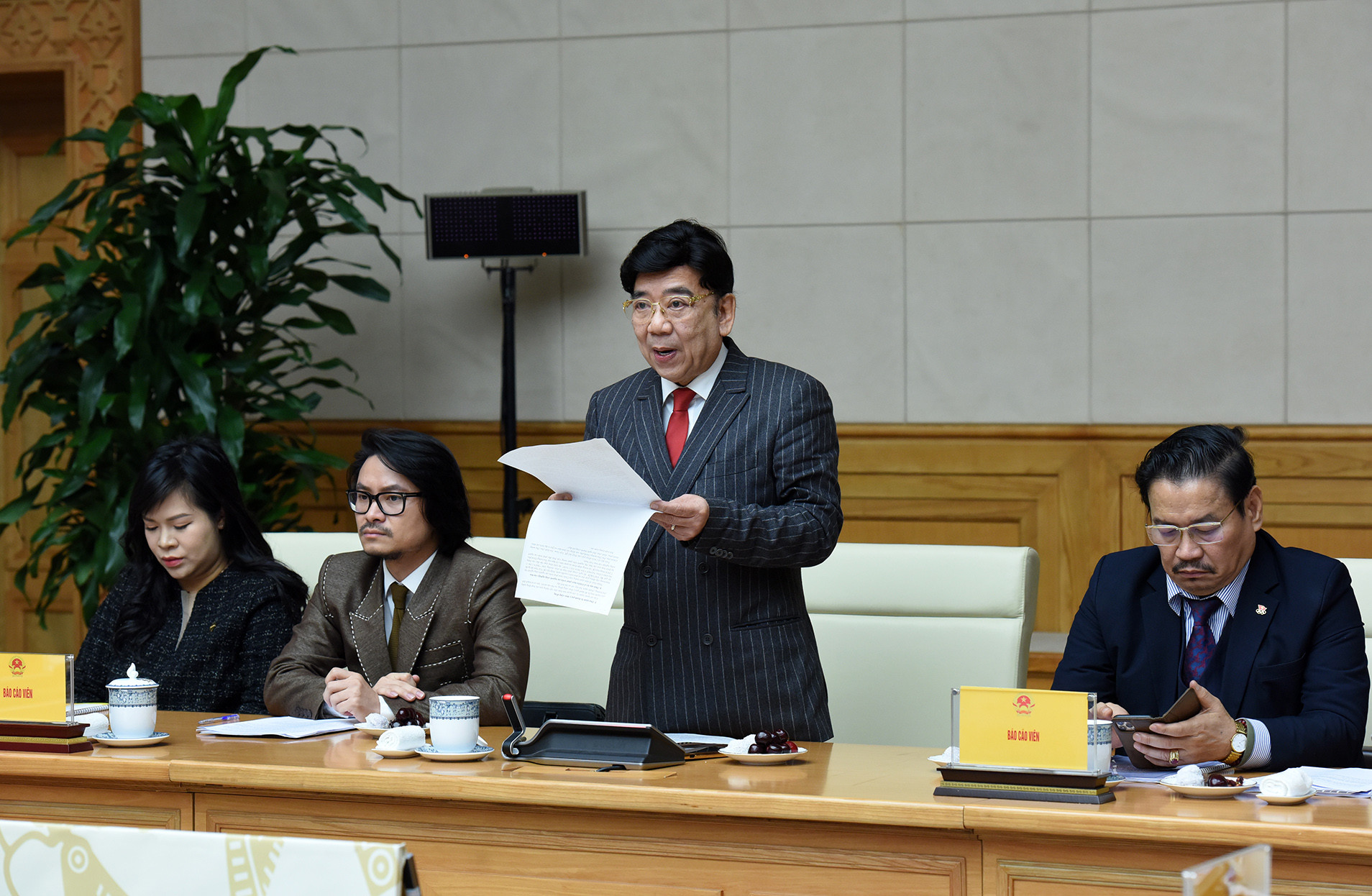 Ông Nguyễn Trường Sơn, Chủ tịch Hiệp hội Quảng cáo Việt Nam, trình bày tham luận về xu hướng và những thách thức trong hoạt động quảng cáo ở Việt Nam.