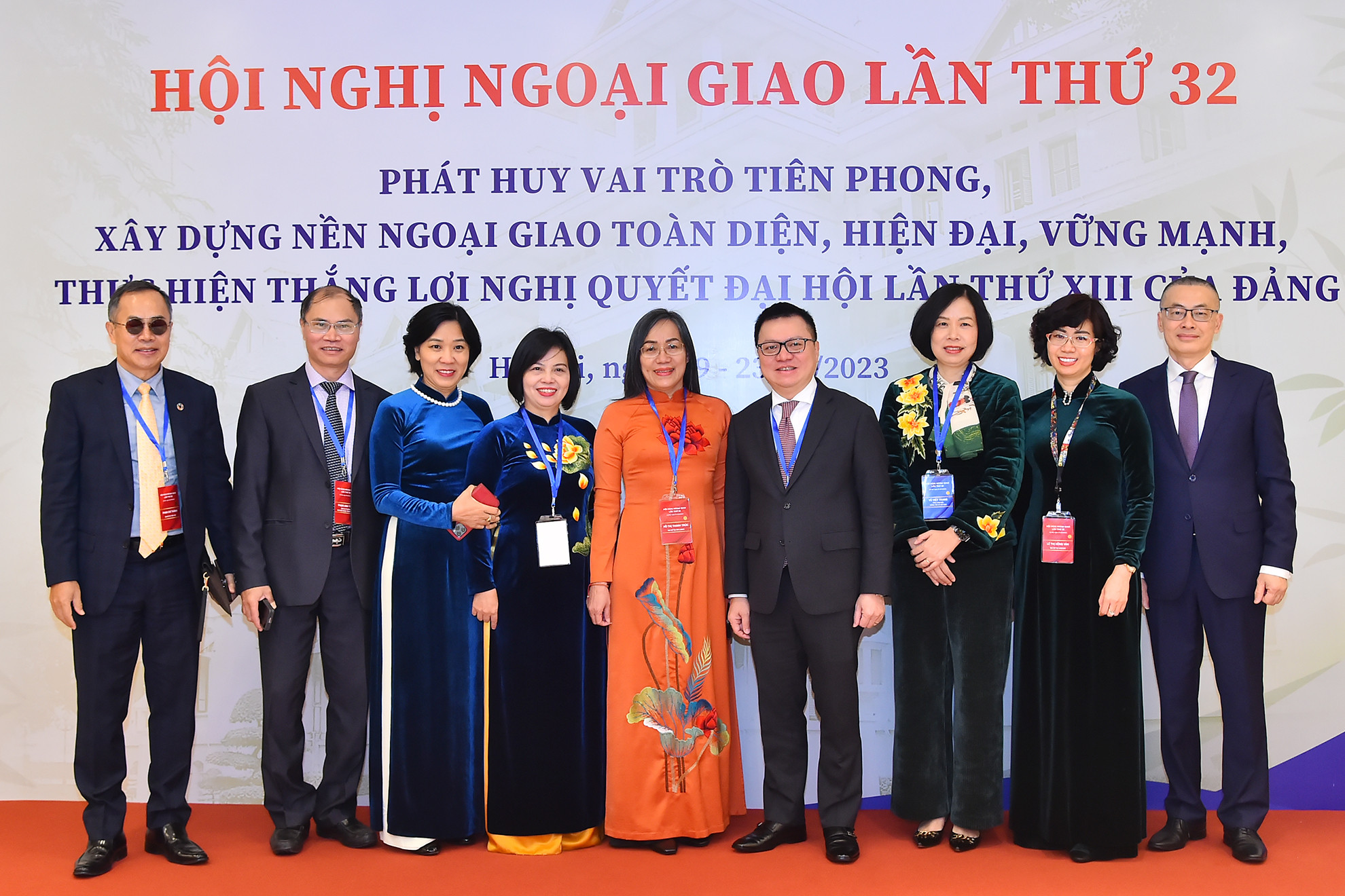 Các đại biểu tới dự phiên khai mạc Hội nghị Ngoại giao lần thứ 32.