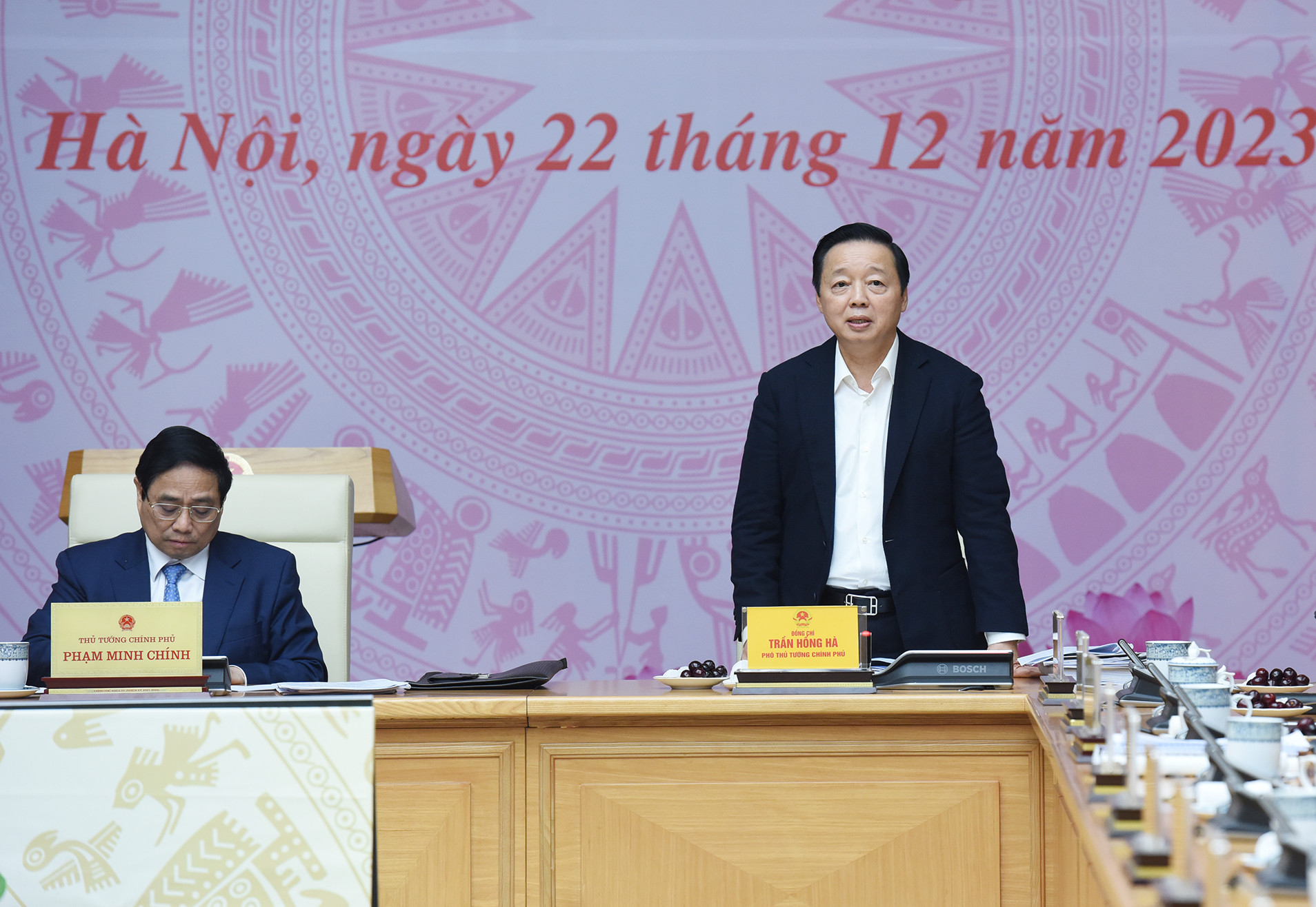 Phó Thủ tướng Trần Hồng Hà phát biểu tại Hội nghị.