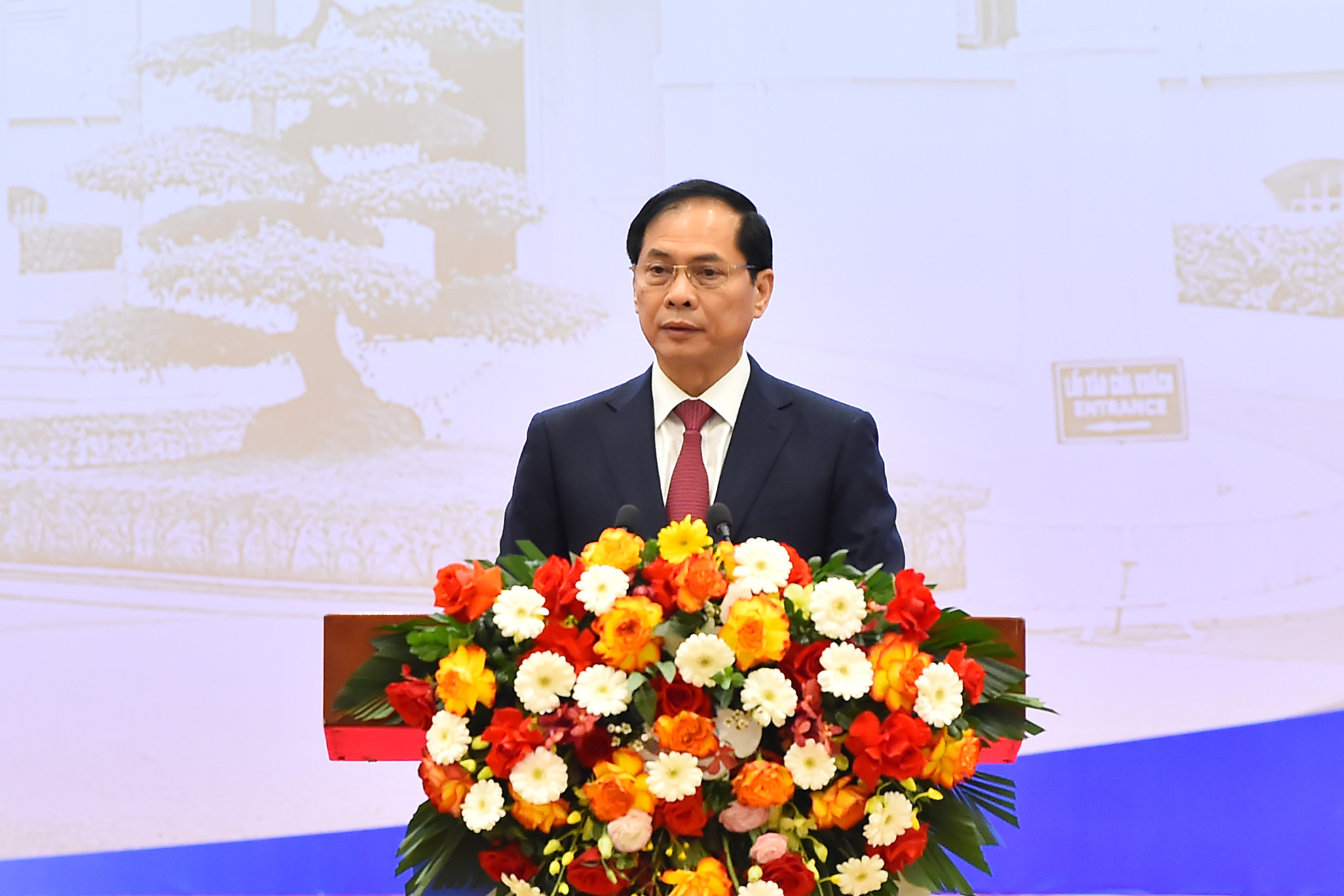 Bộ trưởng Ngoại giao Bùi Thanh Sơn phát biểu khai mạc Hội nghị Ngoại giao lần thứ 32.