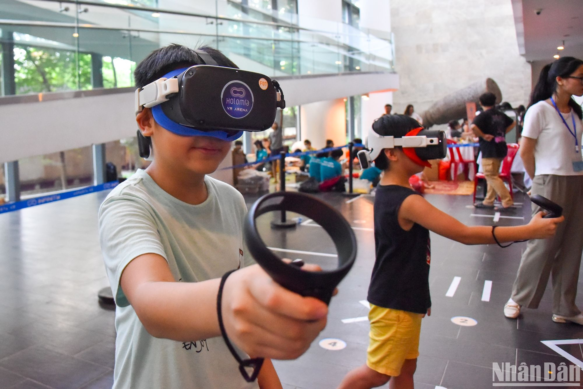 Sự kiện lần này Bảo tàng Dân tộc học Việt Nam hướng đến một số hoạt động mới áp dụng công nghệ trong việc khám phá văn hóa truyền thống qua không gian thực và ảo. VR Tour sẽ giúp các bạn khám phá văn hóa của dân tộc, tìm hiểu ý nghĩa của các đồ chơi dân gian bằng những trò chơi hấp dẫn.