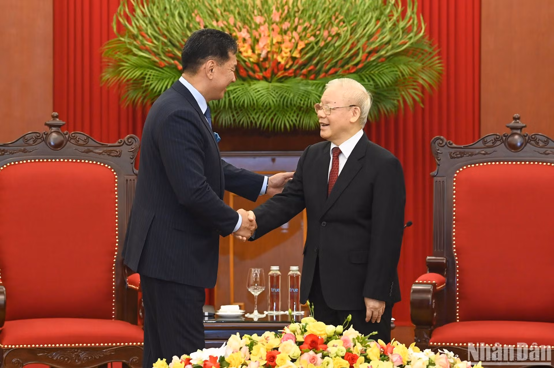 Tổng Bí thư Nguyễn Phú Trọng và Tổng thống Mông Cổ Ukhnaagiin Khurelsukh tại buổi tiếp.