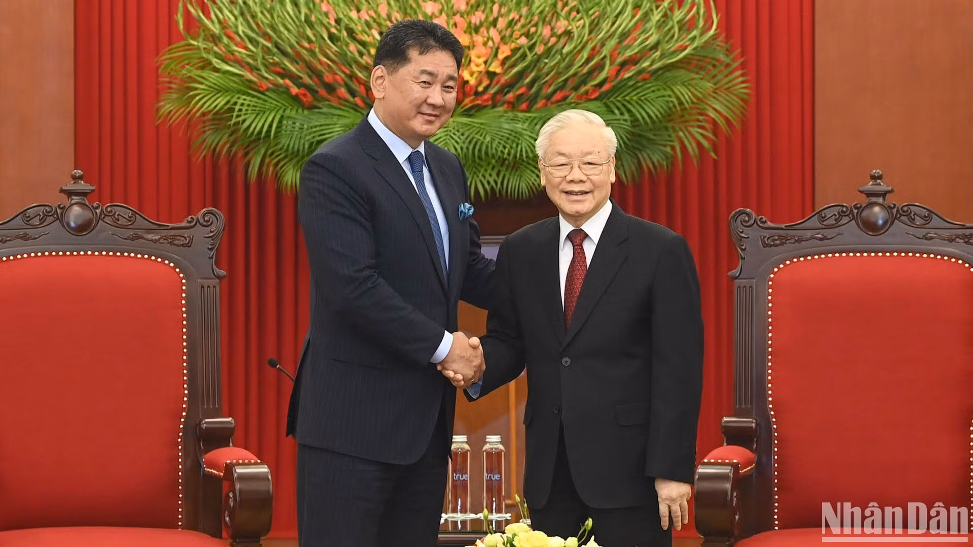 [Ảnh] Tổng Bí thư Nguyễn Phú Trọng tiếp Tổng thống Mông Cổ Ukhnaagiin Khurelsukh