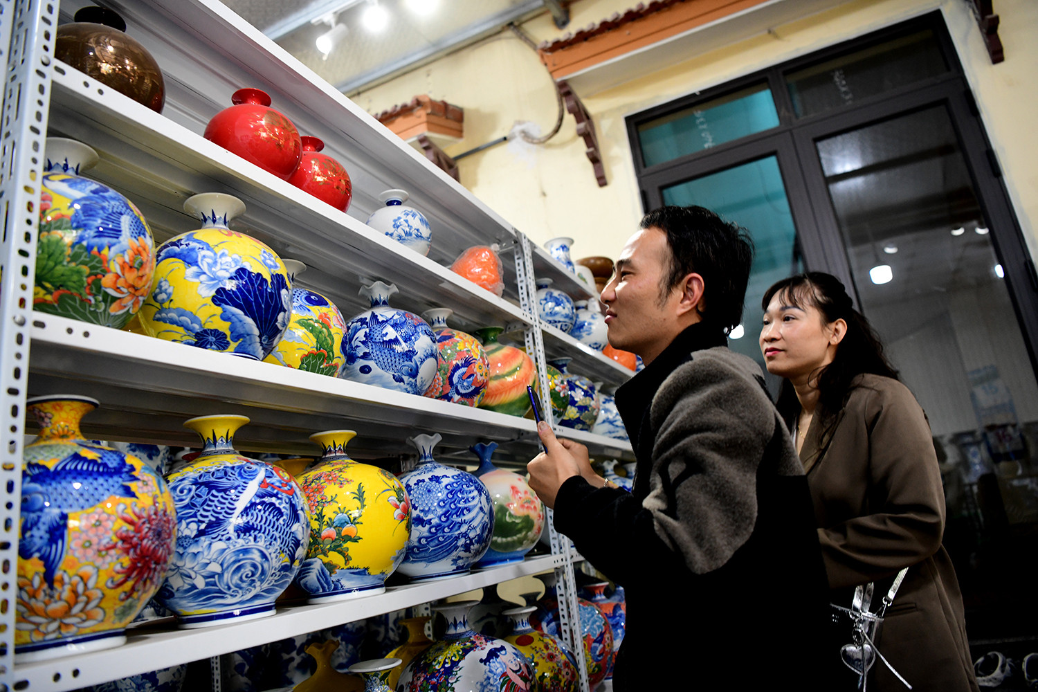 Trong hai năm 2023 và 2024, mỗi năm Gia Lâm đón khoảng 650.000 lượt khách đến thăm quan, trải nghiệm và mua sắm.