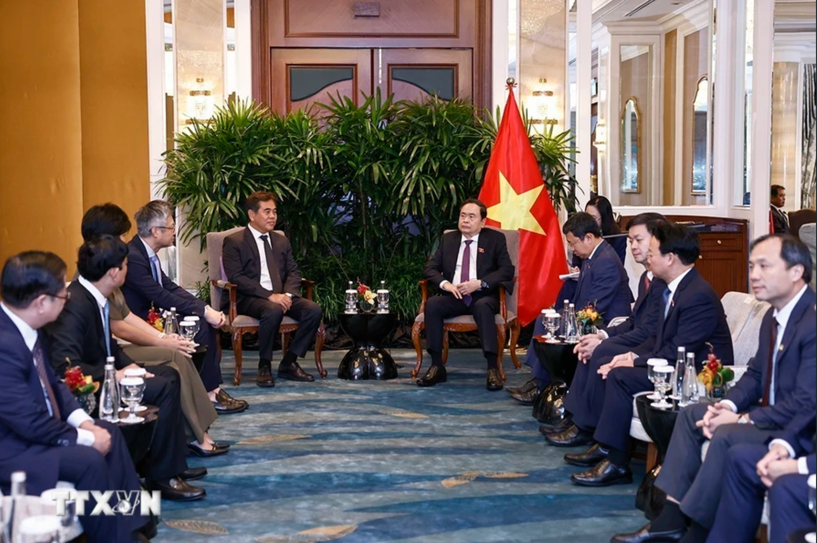 Chủ tịch Quốc hội Trần Thanh Mẫn tiếp ông Lee Chong Min, Chủ tịch Quỹ đầu tư CMIA Capital Partners. (Ảnh: TTXVN)