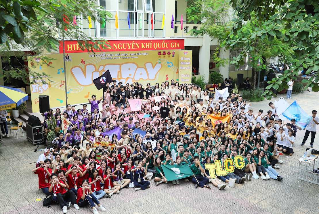 Vút Bay 2024: Melody Fest và Club Day đã diễn ra thành công và để lại ấn tượng sâu đậm trong lòng học sinh tham dự.