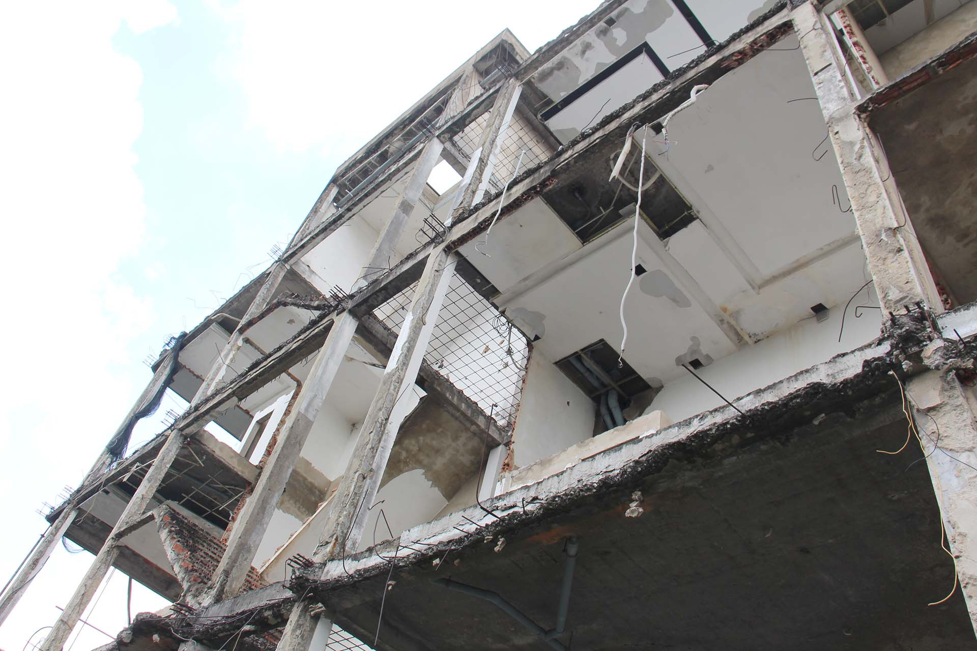 Tình trạng dấu vết trơ khung bị cưỡng chế năm 2020 vẫn còn .