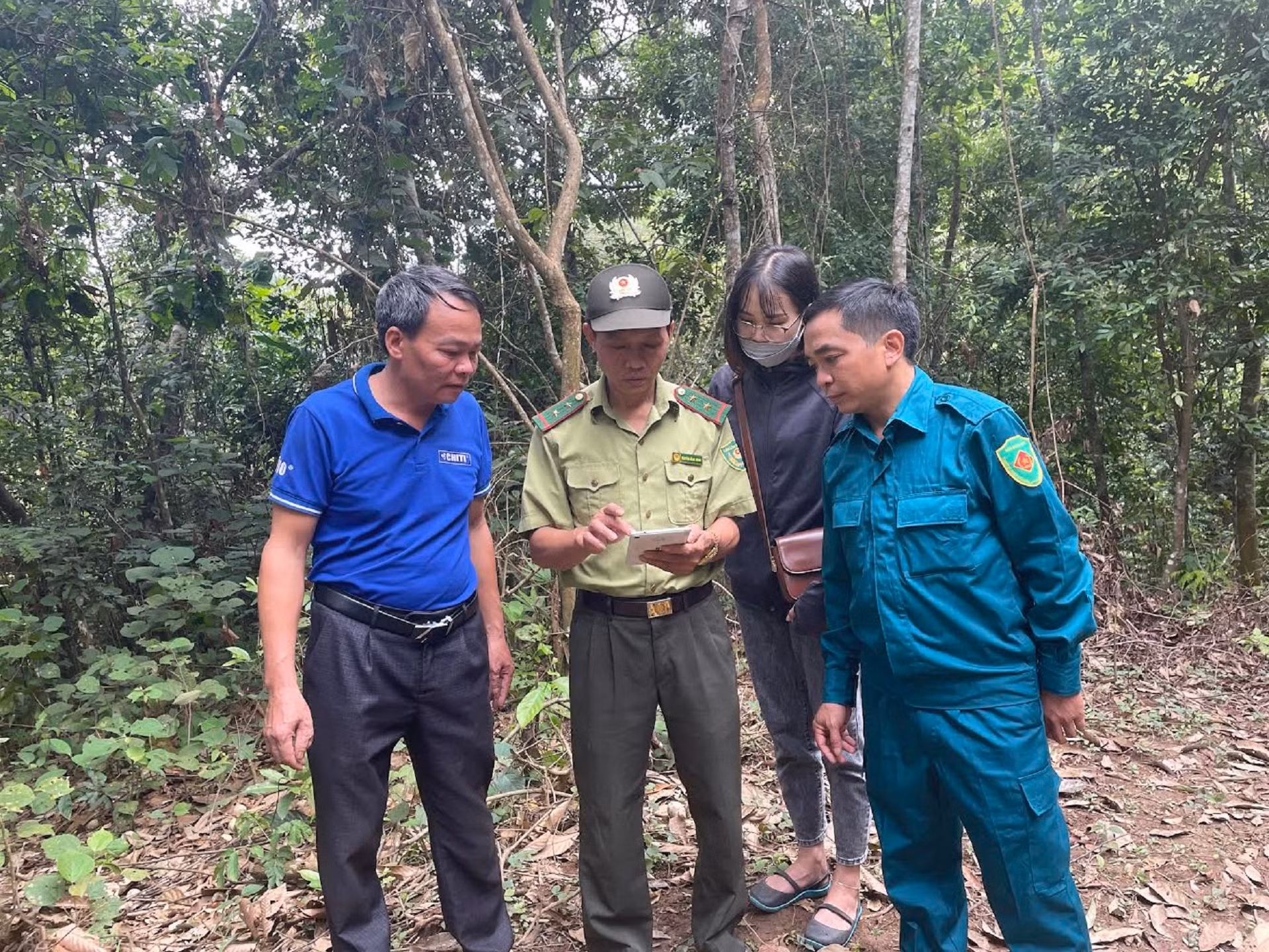 Đại diện các đơn vị xác định diện tích rừng đủ điều kiện chi trả dịch vụ môi trường rừng tại tỉnh Điện Biên.