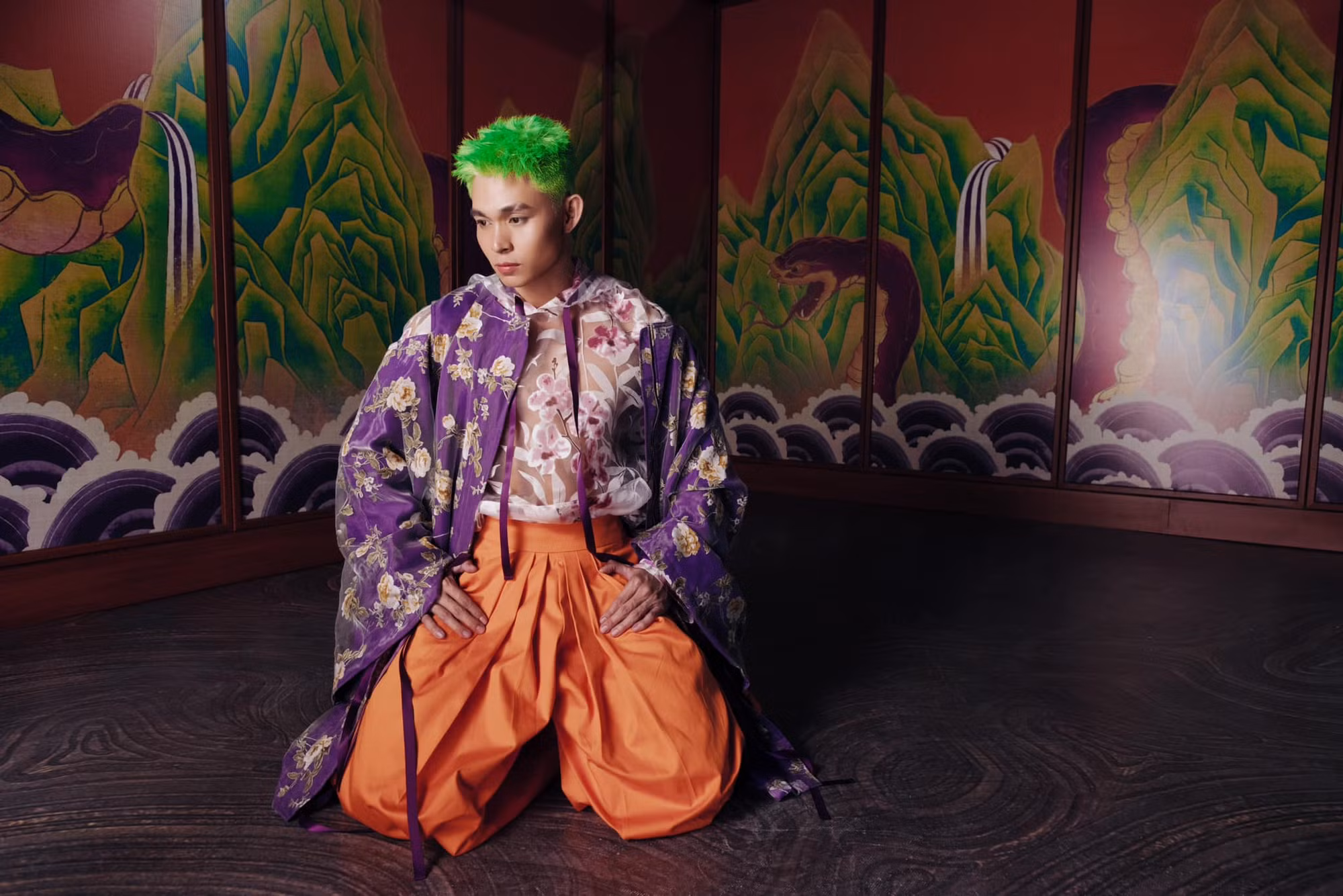 ANh tài Jun Phạm trong MV "Sơn Thủy Khúc". (Ảnh: FB NV)