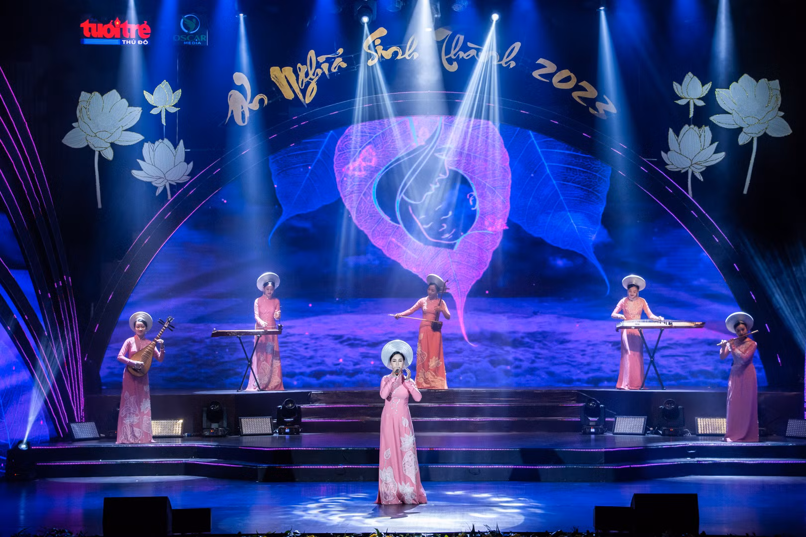 Những tiết mục ấn tượng tại chương trình nghệ thuật “Ơn nghĩa sinh thành 2023”.