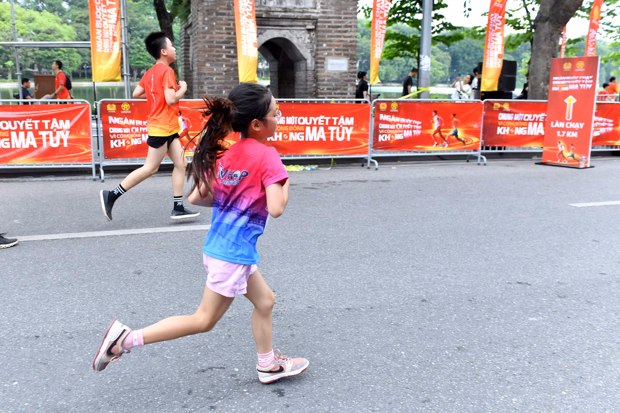 Những bước chạy lan tỏa thông điệp Chung một quyết tâm - Vì cộng đồng không ma túy.