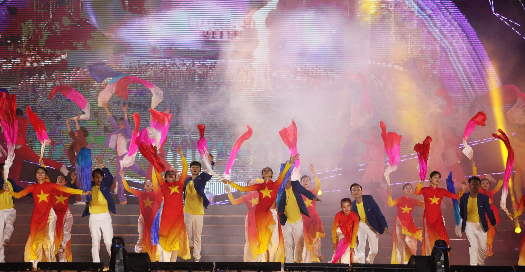 Một tiết mục trong lễ khai mạc.