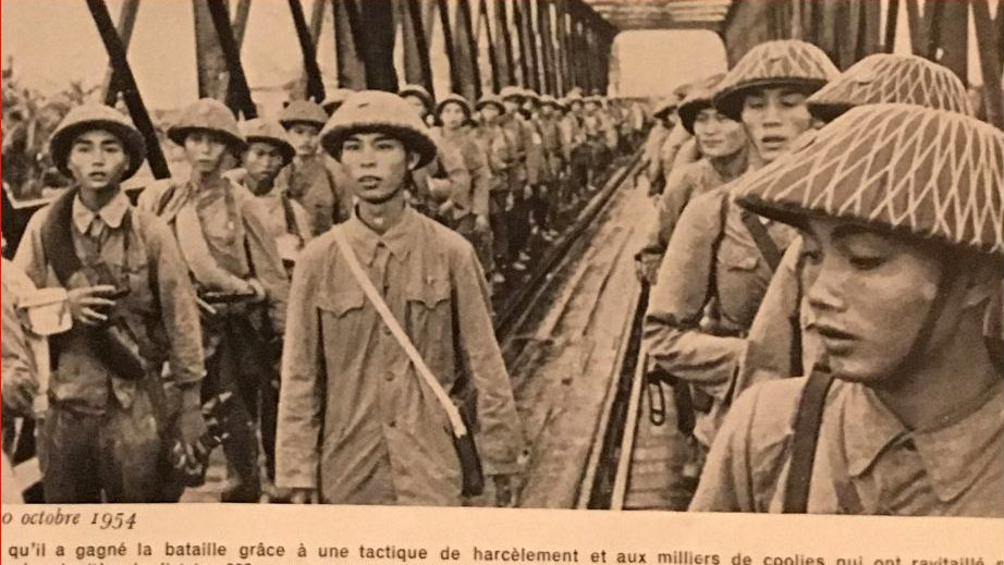 Đại đoàn 308 trở về tiếp quản Thủ đô. (Ảnh: Trung tâm Lưu trữ Quốc gia 1)