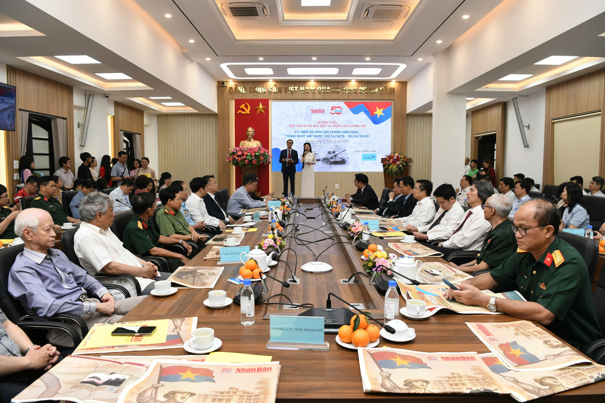 Toàn cảnh chương trình.