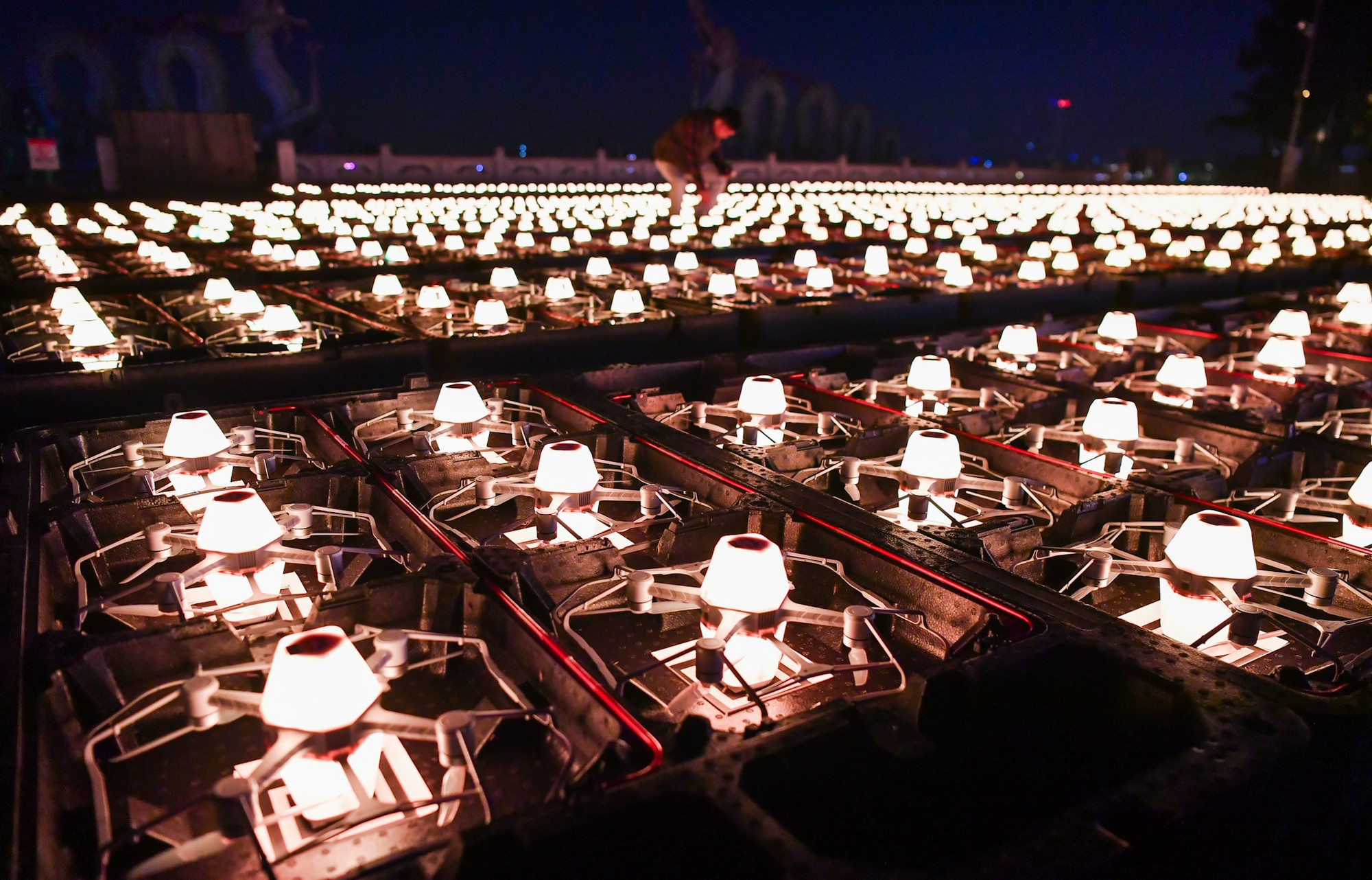 Trận địa drone light đặt tại ngã ba Lạc Long Quân - Vệ Hồ.