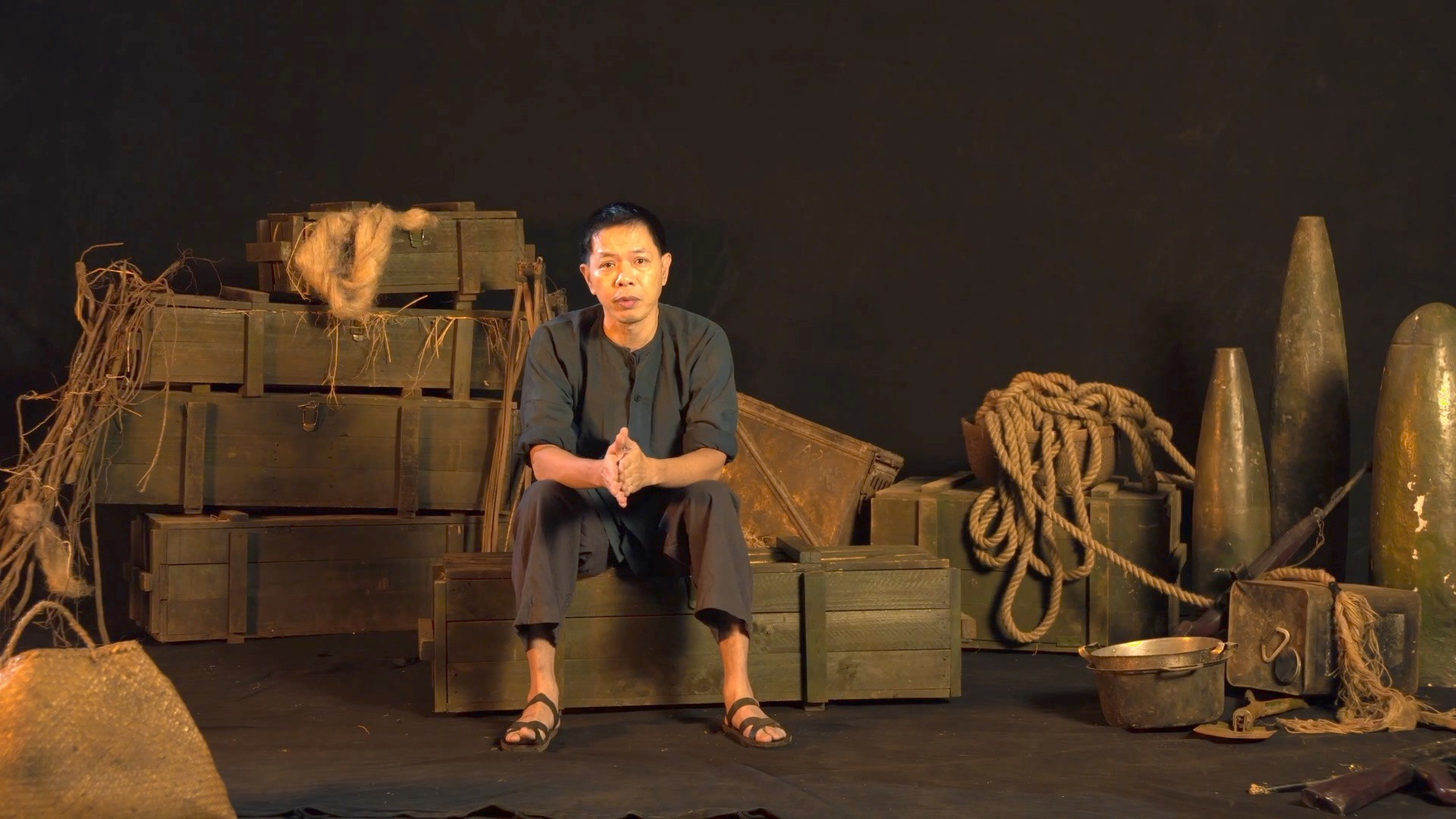 Thái Hòa đã phải siết cân và tập quân sự để vào vai diễn.