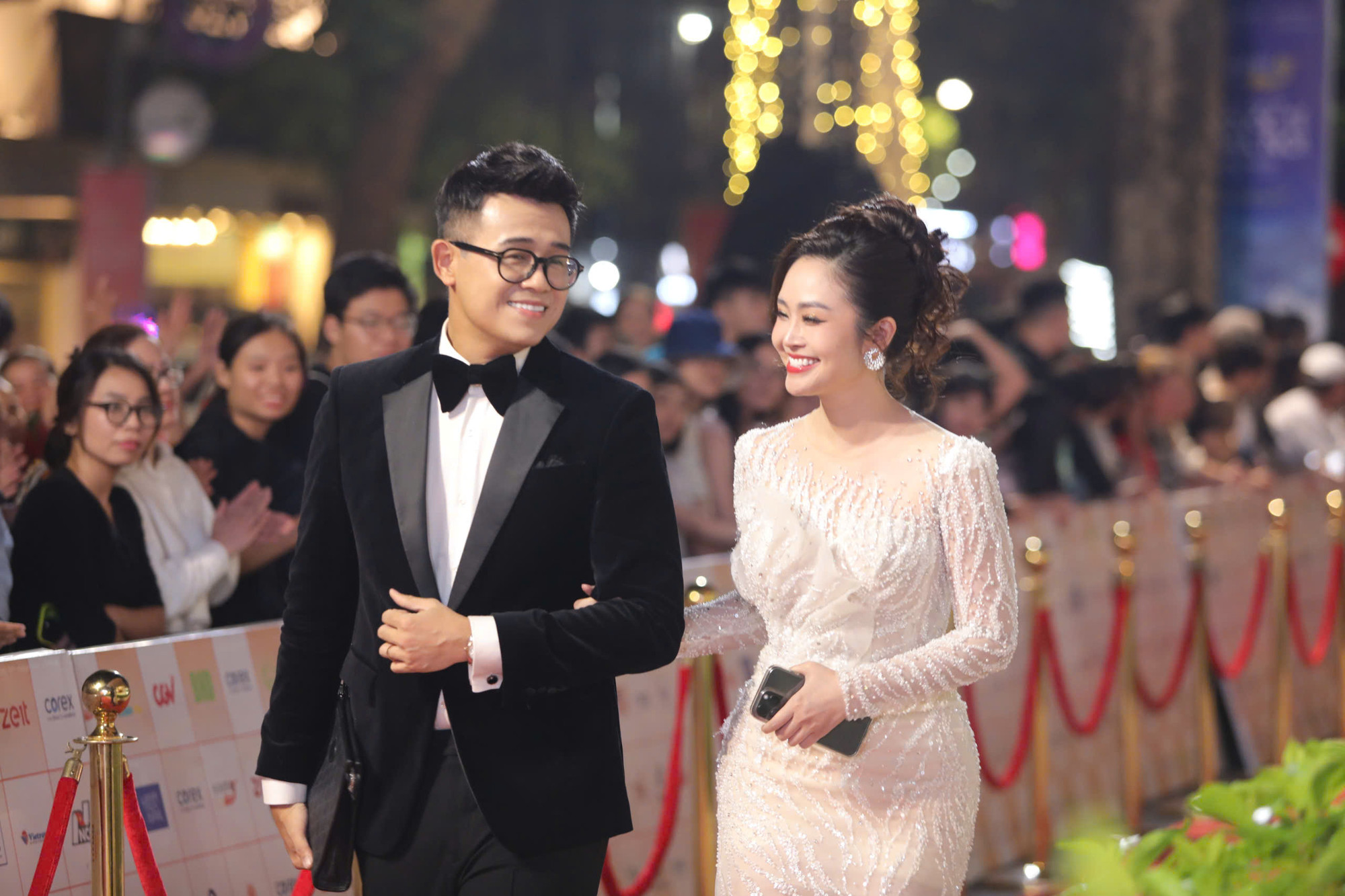 MC Đức Bảo và bạn đồng hành.